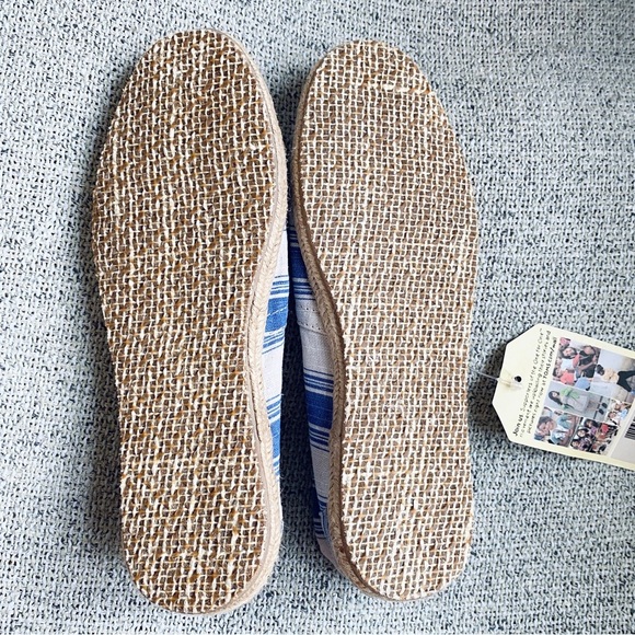 NEW Toms shoe - Picture 3 of 4